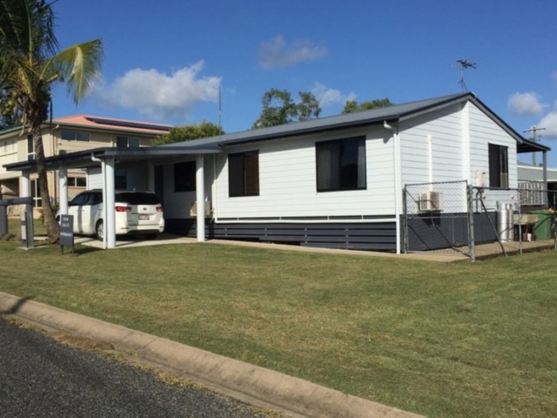 13 HIGH ST, St Helens Beach QLD 4798