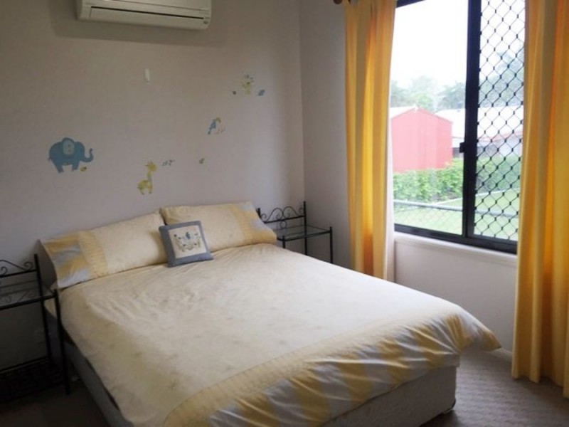 13 HIGH ST, St Helens Beach QLD 4798