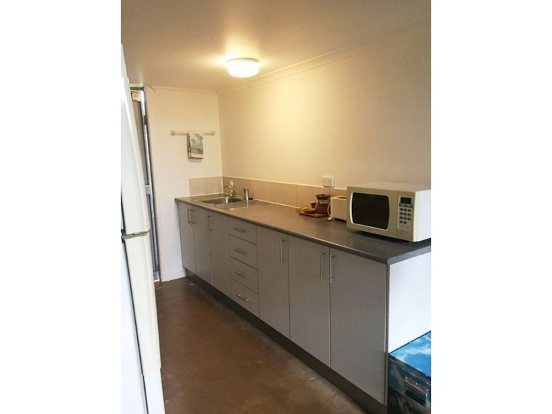 13 HIGH ST, St Helens Beach QLD 4798