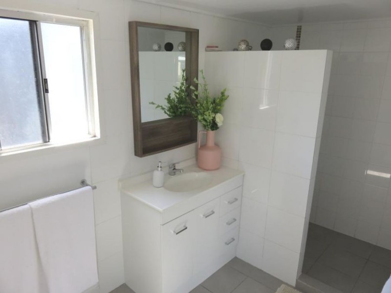 12 CROKER, St Helens Beach QLD 4798