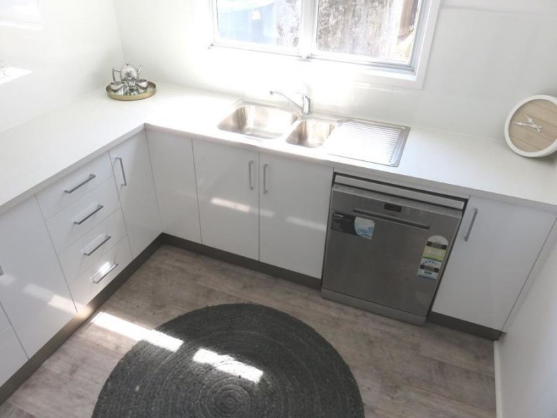 12 CROKER, St Helens Beach QLD 4798