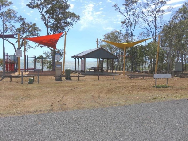 12 CROKER, St Helens Beach QLD 4798