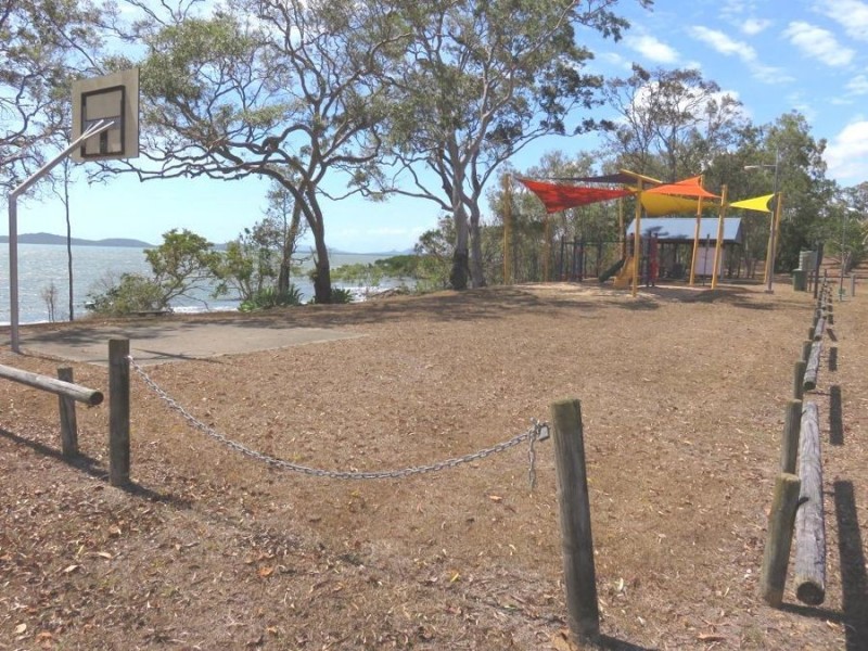 12 CROKER, St Helens Beach QLD 4798