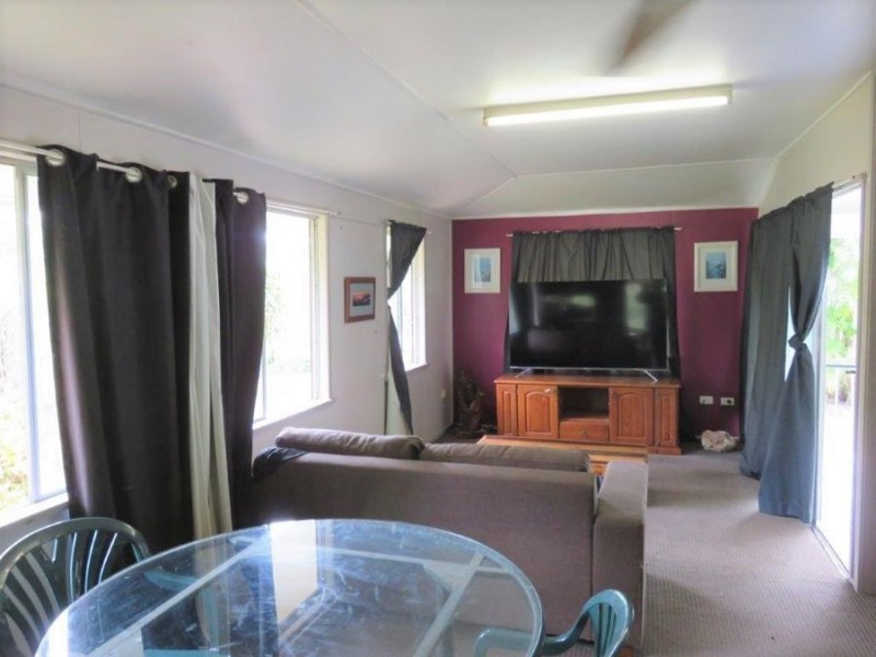92 LELONA DRIVE, Bloomsbury QLD 4799