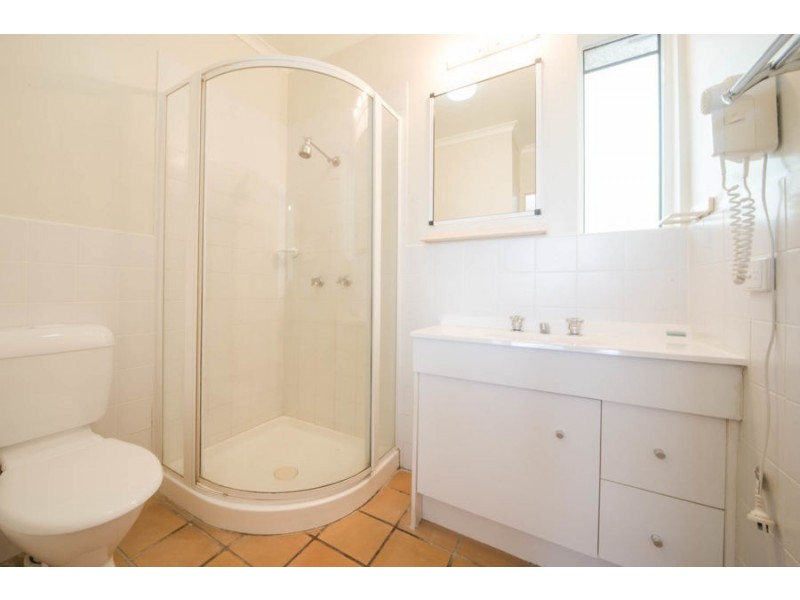 UNIT 7 REEFSIDE VILLAS 12 ESHEBLY DRIVE, Cannonvale QLD 4802