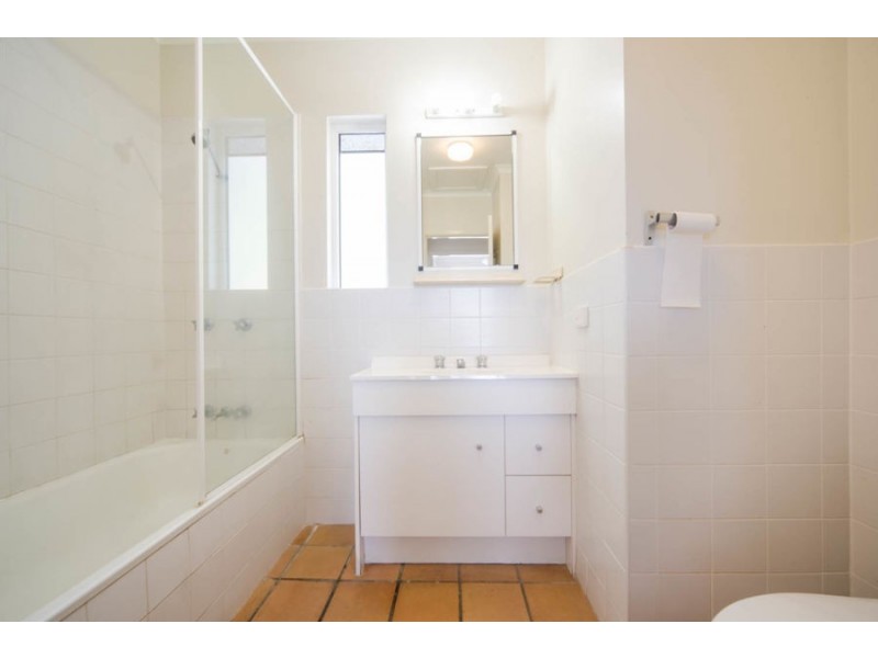 UNIT 7 REEFSIDE VILLAS 12 ESHEBLY DRIVE, Cannonvale QLD 4802