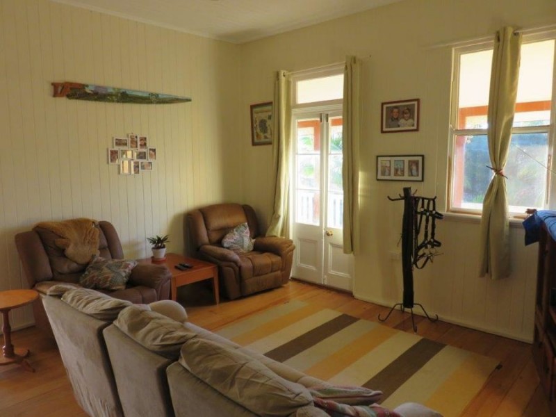 132 WHITSUNDAY DRIVE, Bloomsbury QLD 4799