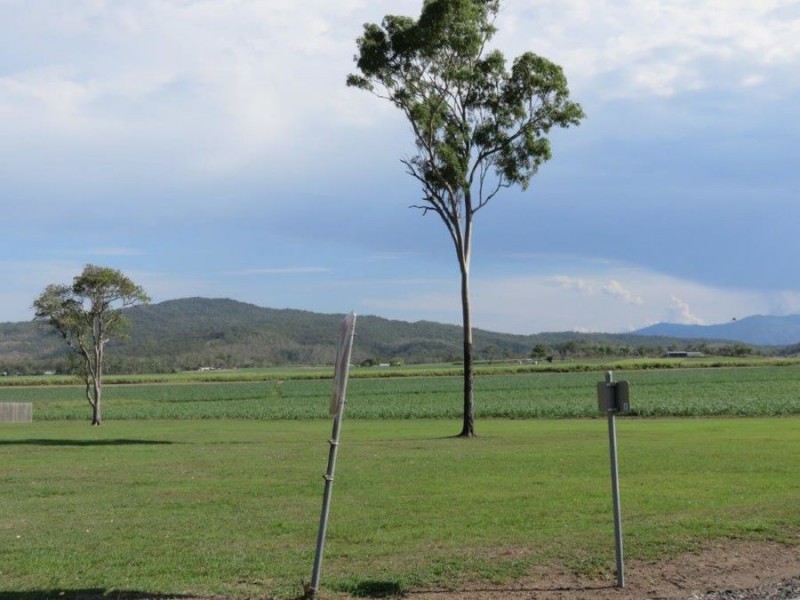 11 REDHILL ROAD, Calen QLD 4798