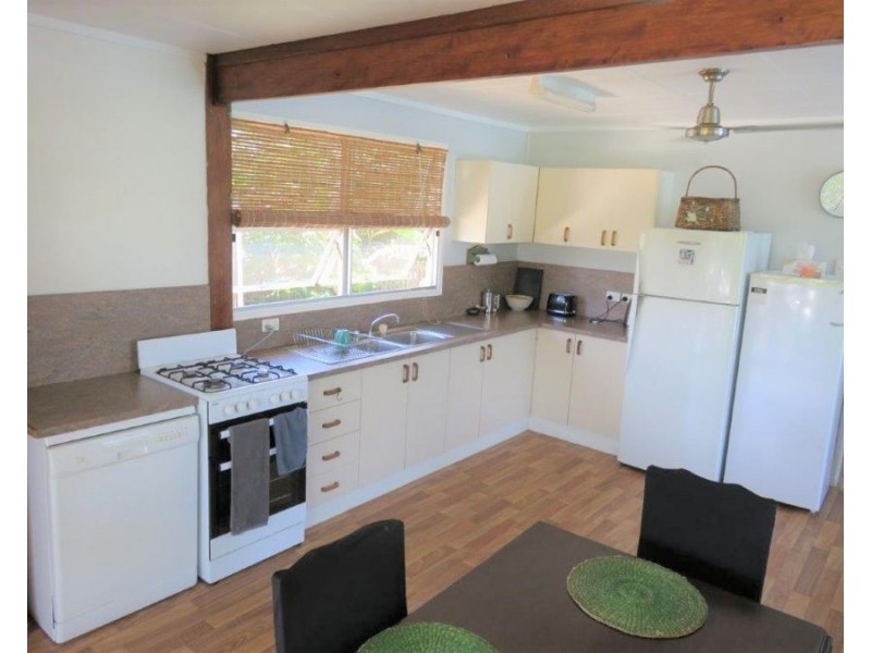 14 SHANNON ST, Midge Point QLD 4799