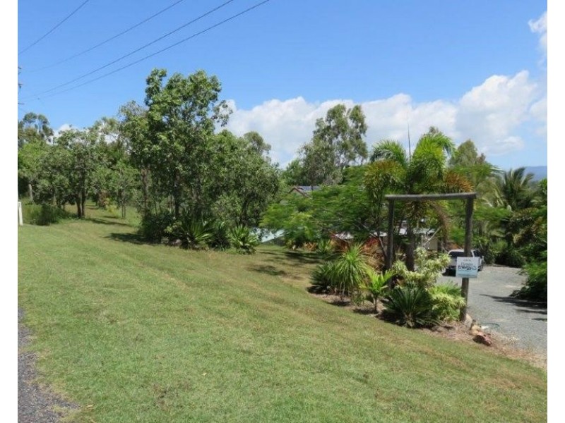 18 CARLISLE CRESCENT, Bloomsbury QLD 4799