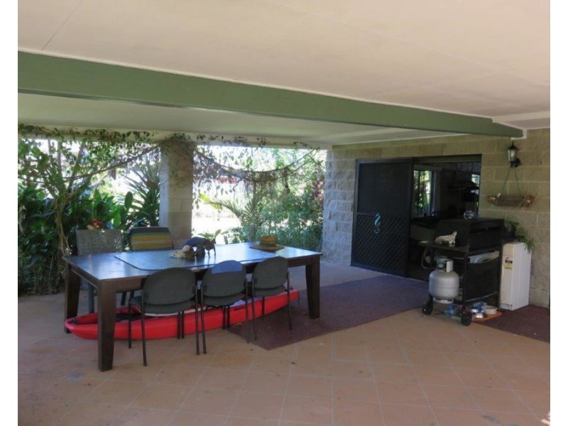 6 MCLEOD STREET, Midge Point QLD 4799
