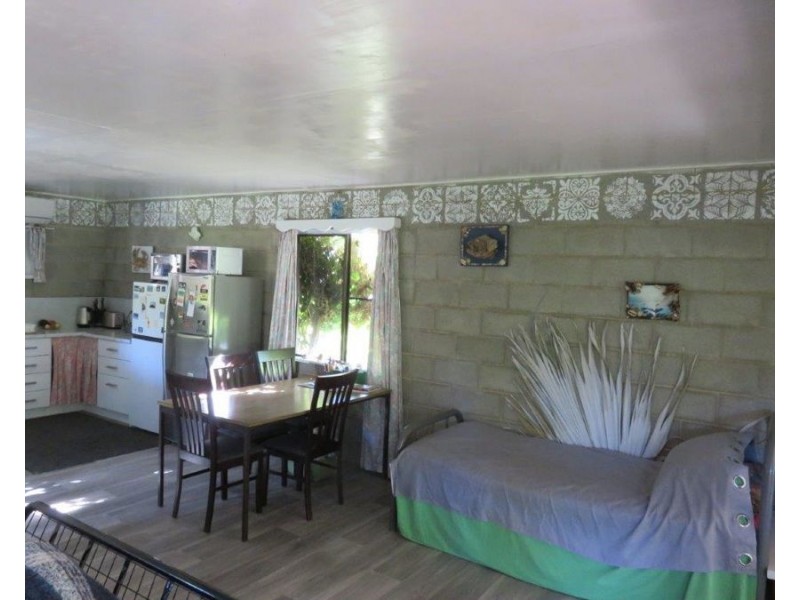 6 MCLEOD STREET, Midge Point QLD 4799