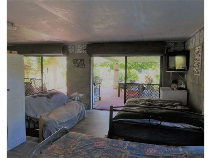 6 MCLEOD STREET, Midge Point QLD 4799