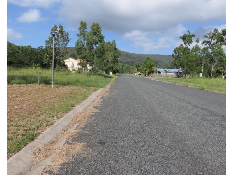 38 MARINE PARADE, Midge Point QLD 4799
