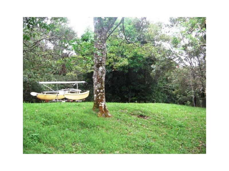 2 HOWIE  STREET EUNGELLA 4757, Whitsundays QLD 4802