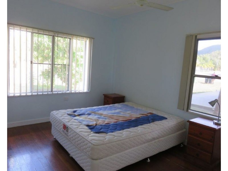 51 MARINE PARADE, Midge Point QLD 4799