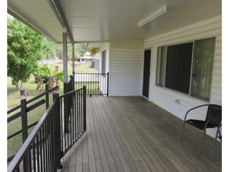 51 MARINE PARADE, Midge Point QLD 4799