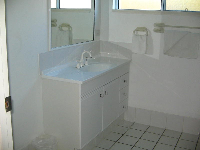 UNIT 9  SAILZ VILLAS PANDANUS DR  CANNONVALE, Whitsundays QLD 4802