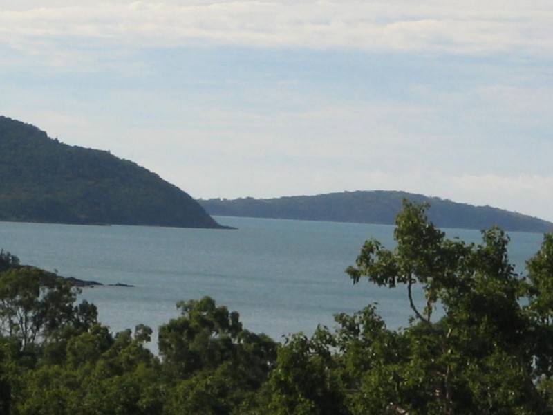 UNIT 30  REEFSIDE VILLAS CANNONVALE, Whitsundays QLD 4802