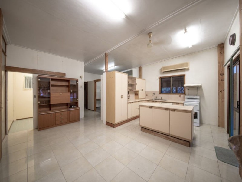 4 BURTON ST, Midge Point QLD 4799