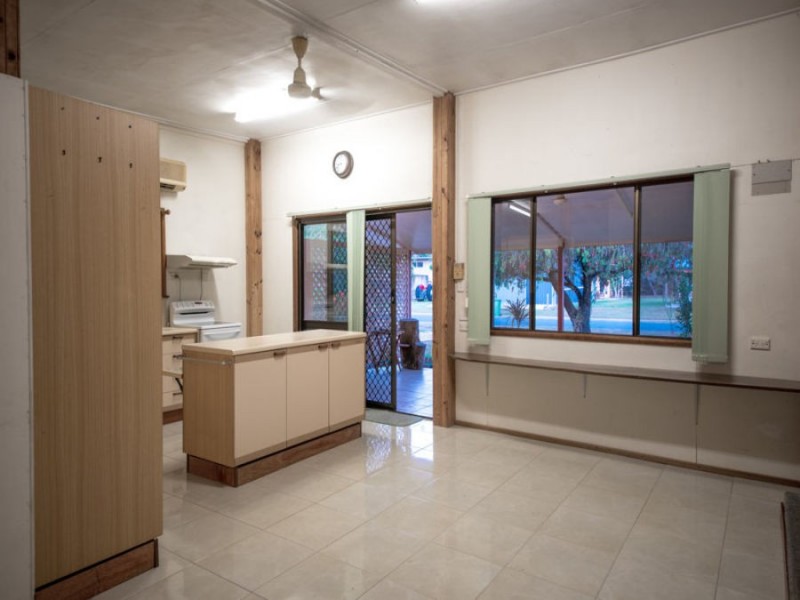 4 BURTON ST, Midge Point QLD 4799