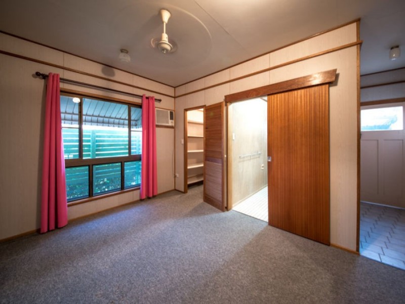 4 BURTON ST, Midge Point QLD 4799