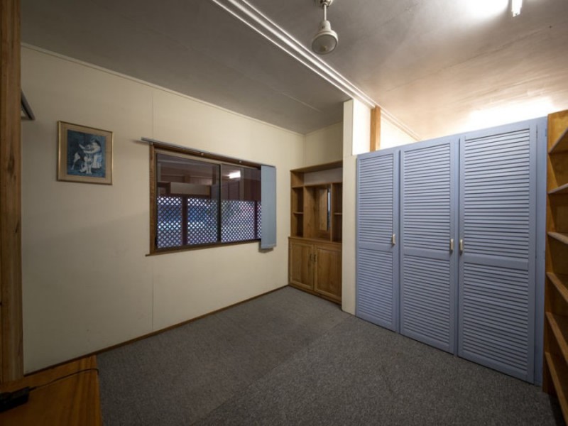 4 BURTON ST, Midge Point QLD 4799