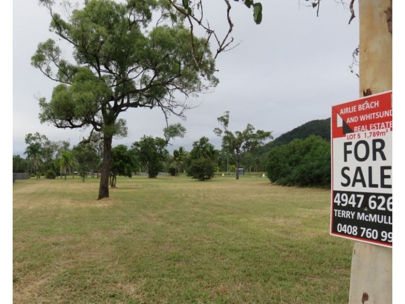 35 POWER BOULEVARD, Midge Point QLD 4799