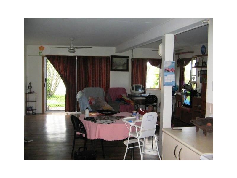 2 BURTON ST. MIDGE POINT, Whitsundays QLD 4802