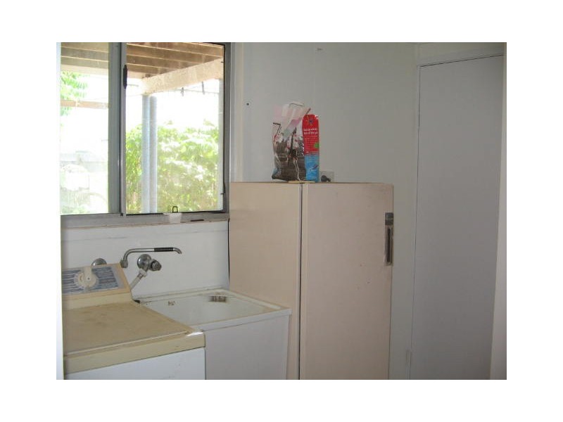 2 BURTON ST. MIDGE POINT, Whitsundays QLD 4802