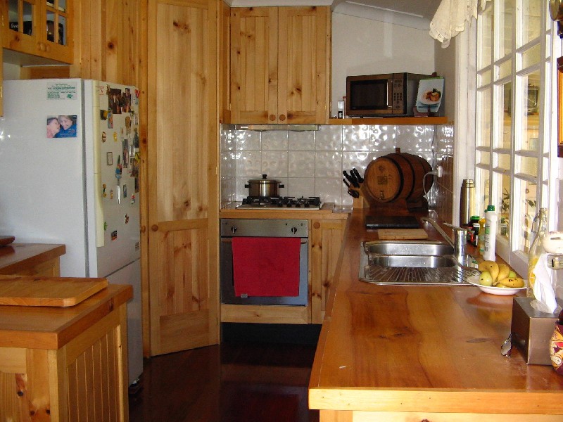 10 LAWSON ST, Midge Point QLD 4799