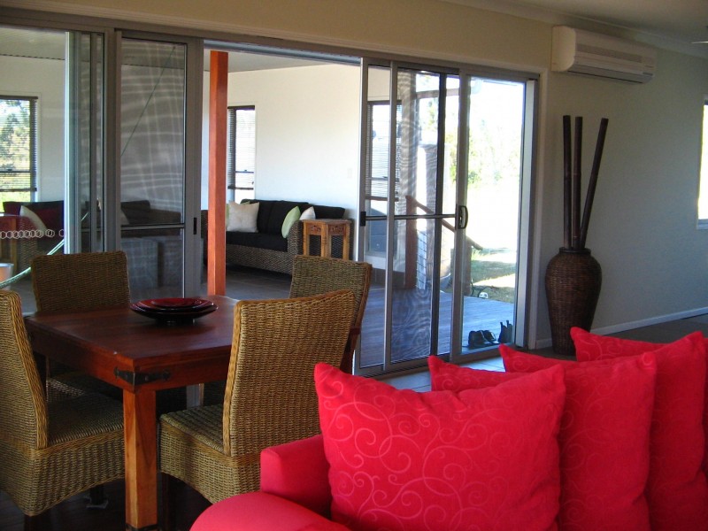 660 MIDGE POINT RD MIDGE PT 4799, Whitsundays QLD 4802