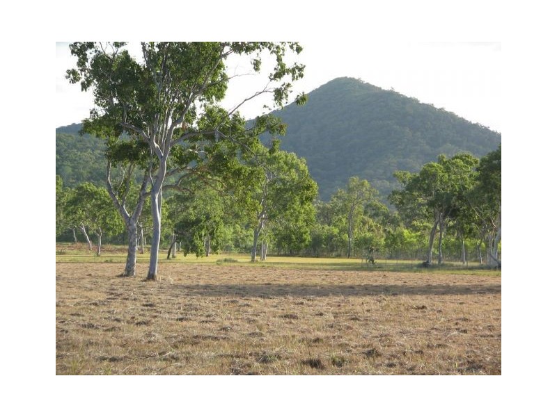 6 CONDER PARADE, Midge Point QLD 4799