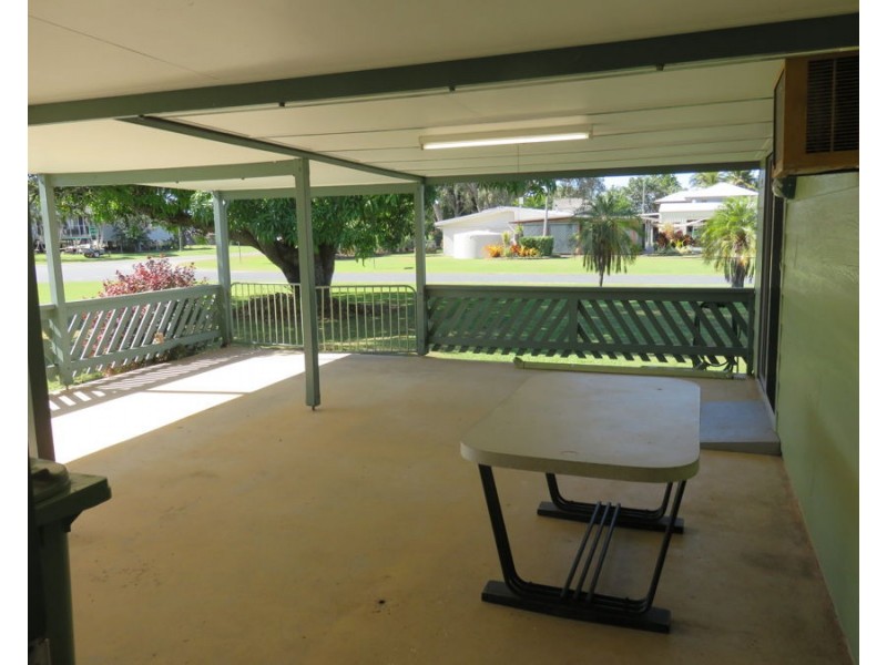 15 PETERS AVE, Midge Point QLD 4799