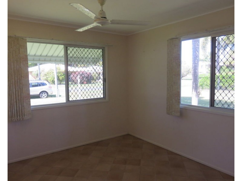 15 PETERS AVE, Midge Point QLD 4799