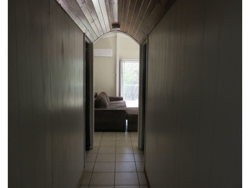 33 CARLISLE CRESCENT, Bloomsbury QLD 4799