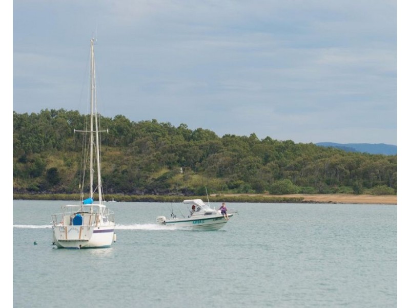 45 ARMSTRONG BEACH ROAD, Armstrong Beach QLD 4737