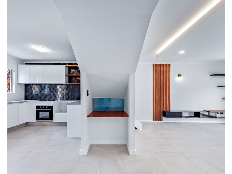 UNIT 27 11 ISLAND DRIVE, Cannonvale QLD 4802