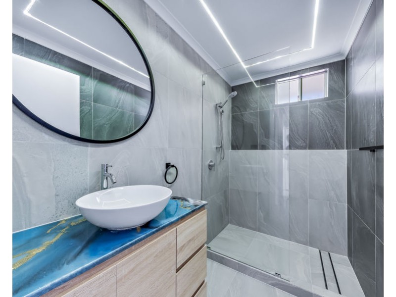 UNIT 27 11 ISLAND DRIVE, Cannonvale QLD 4802