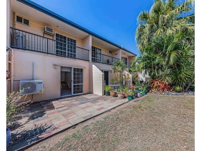 UNIT 27 11 ISLAND DRIVE, Cannonvale QLD 4802