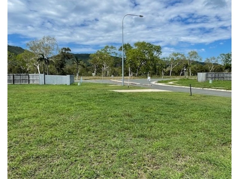 2 POWER BOULEVARD, WHITSUNDAY WATERS ESTATE, Midge Point QLD 4799