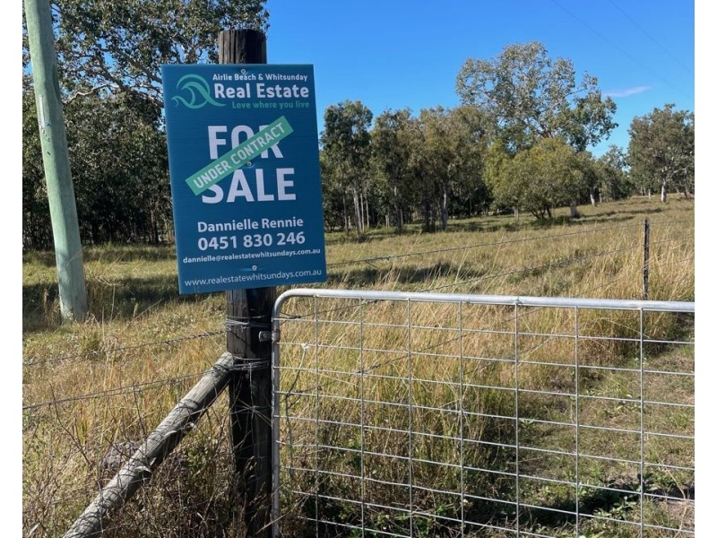 1424 Midge Point Rd, Midge Point QLD 4799