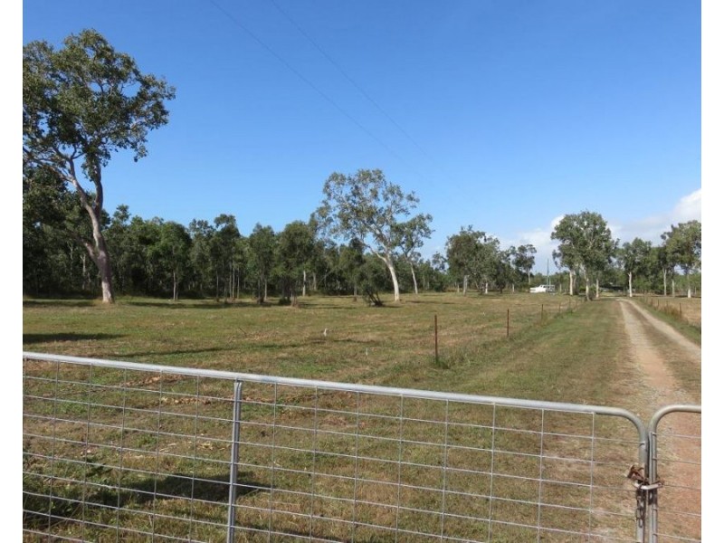 1424 Midge Point Rd, Midge Point QLD 4799