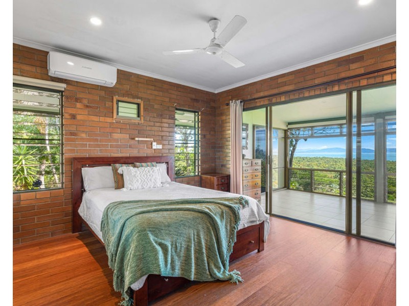 11 O’FLYNN CRESCENT, Midge Point QLD 4799