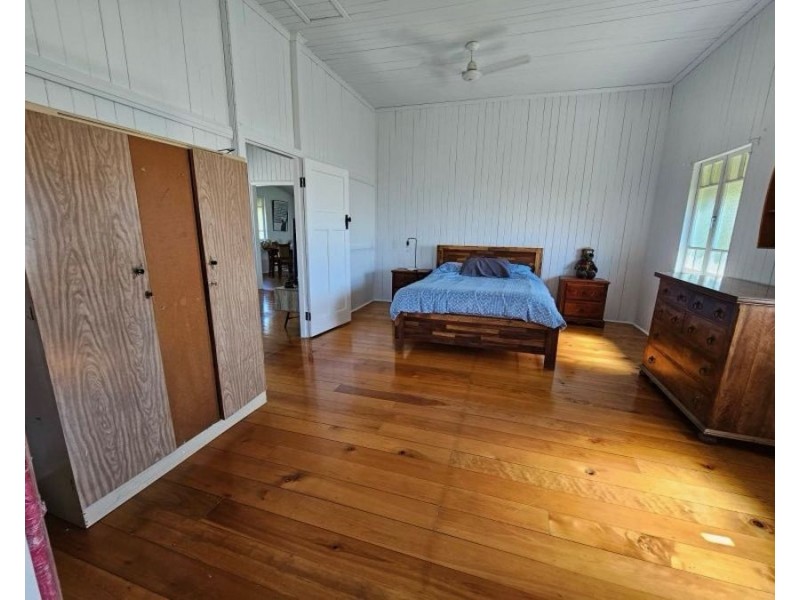 18 ROBERT STEET, Proserpine QLD 4800