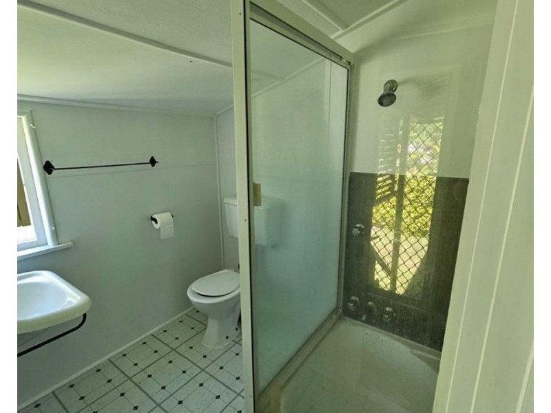 18 ROBERT STEET, Proserpine QLD 4800