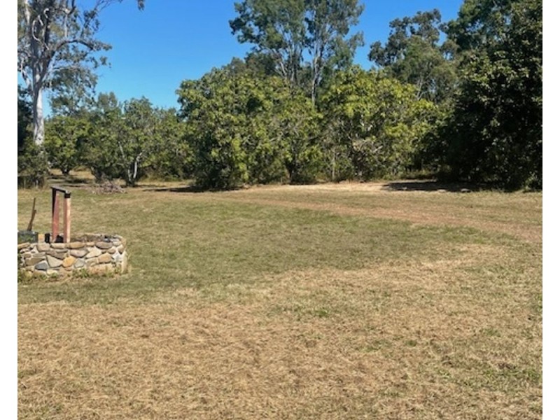 401 Midge Point Rd, Bloomsbury QLD 4799