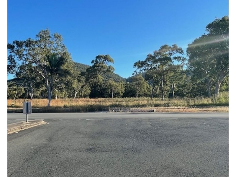 1 POWER BOULEVARD, WHITSUNDAY WATERS ESTATE, Midge Point QLD 4799