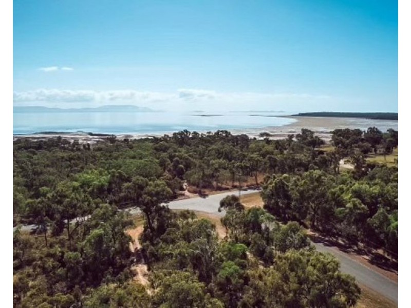 35 O’FLYNN CRESCENT, Midge Point QLD 4799