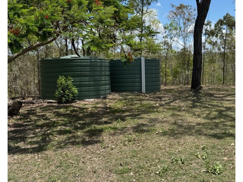 36 CARLISLE CRESCENT, Bloomsbury QLD 4799